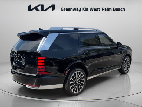 Used 2026 Hyundai Palisade Calligraphy FWD image 7