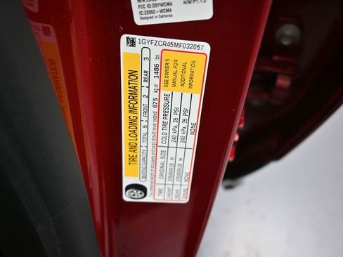 Used 2021 Cadillac XT4 Premium Luxury w/ Driver Awareness Package image 9