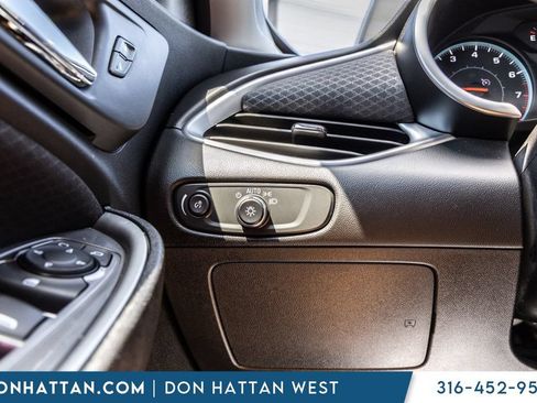 Used 2023 Chevrolet Malibu LT FWD image 15