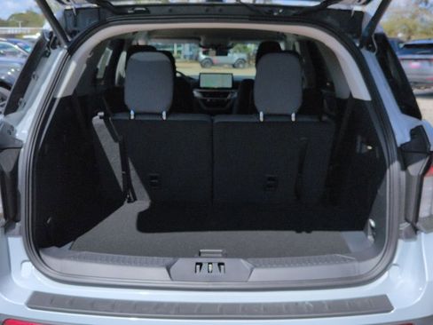 New 2026 Ford Explorer Active RWD image 8