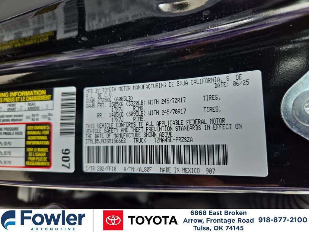 Certified 2025 Toyota Tacoma SR5 AWD/4WD image 26