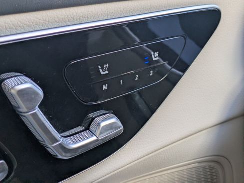 Certified 2025 Mercedes-Benz GLC 300 image 25