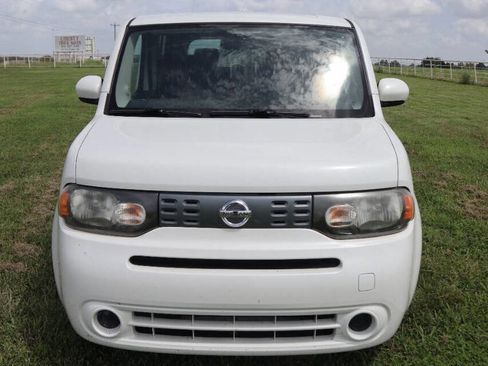 Used 2012 Nissan Cube 1.8 S w/ Indigo Limited Edition Pkg FWD image 7