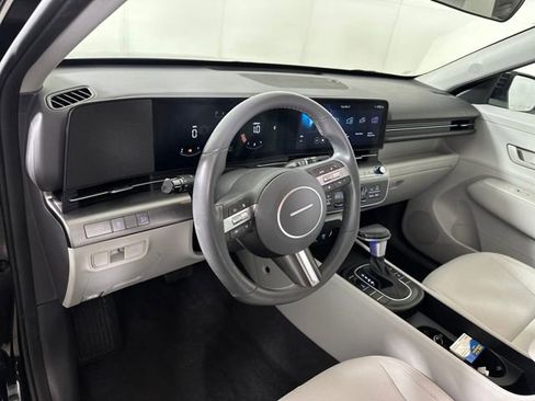 Used 2024 Hyundai Kona SEL image 13