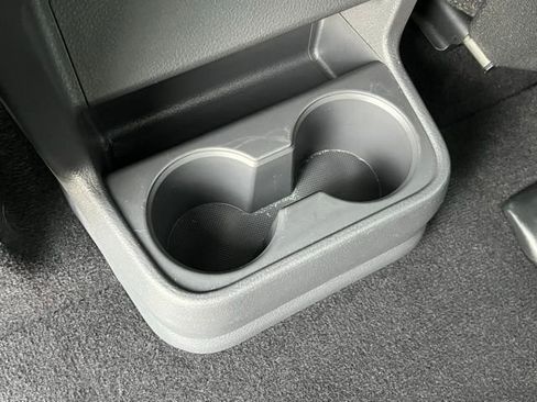 Used 2024 Toyota Sienna XSE image 36