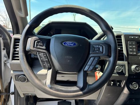 Used 2018 Ford F250 XL w/ Power Equipment Group image 20