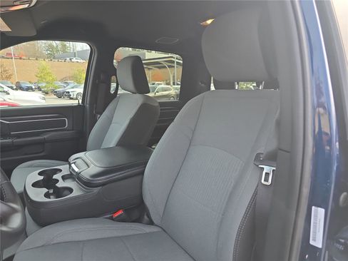 Used 2024 RAM 2500 Big Horn w/ Bed Utility Group image 21