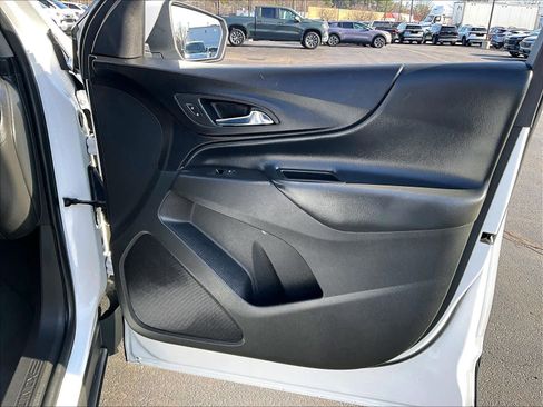 Used 2023 Chevrolet Equinox LT image 12