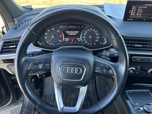 Used 2018 Audi Q7 3.0T Premium image 11