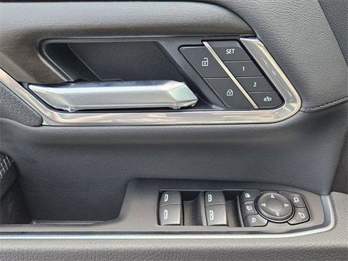 New 2025 GMC Sierra 2500 Denali w/ Denali Reserve Package image 18