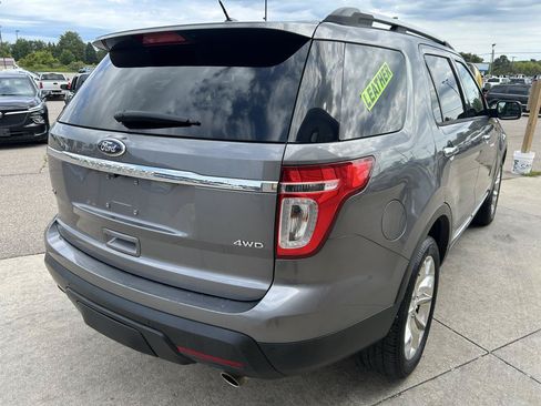 Used 2013 Ford Explorer XLT AWD/4WD image 5