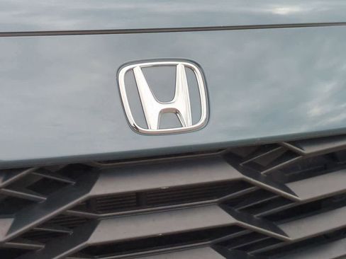 Used 2023 Honda HR-V Sport image 11