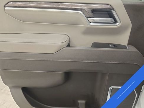Used 2025 Chevrolet Silverado 1500 LTZ AWD/4WD image 18