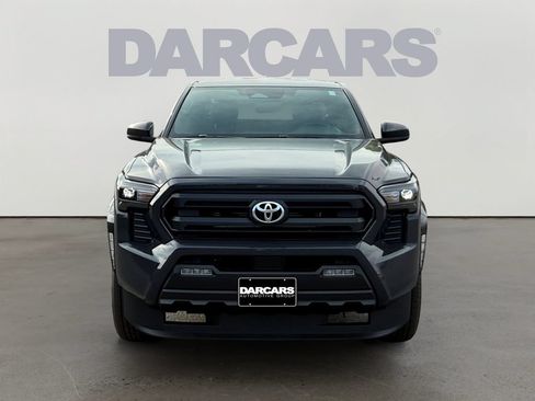 Used 2026 Toyota Tacoma SR5 AWD/4WD image 2