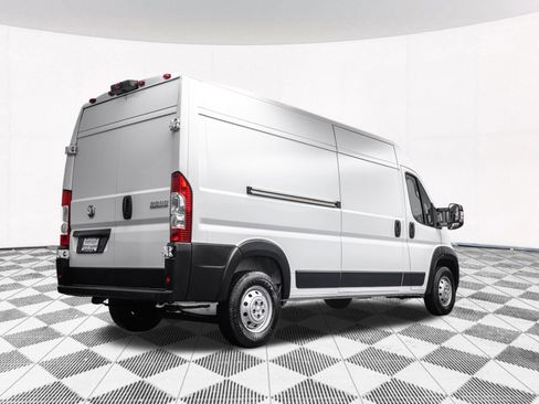 Used 2023 RAM ProMaster 2500 FWD image 12