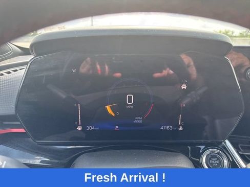 Used 2024 Chevrolet Trax RS FWD image 5