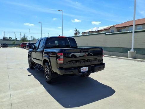 Used 2024 Nissan Frontier PRO-4X w/ Pro Convenience Package AWD/4WD image 3