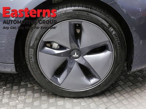 Used 2018 Tesla Model 3 Long Range image 28