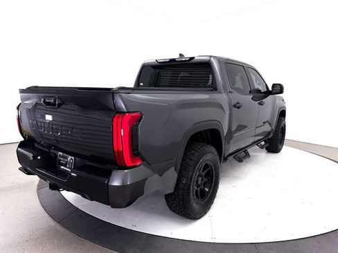 Used 2025 Toyota Tundra SR5 AWD/4WD image 17