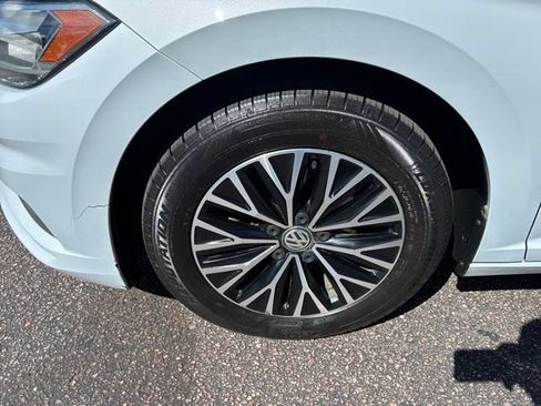 Used 2019 Volkswagen Jetta SE FWD image 8