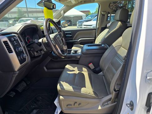 Used 2016 GMC Sierra 1500 Denali w/ Enhanced Driver Alert Package AWD/4WD image 18