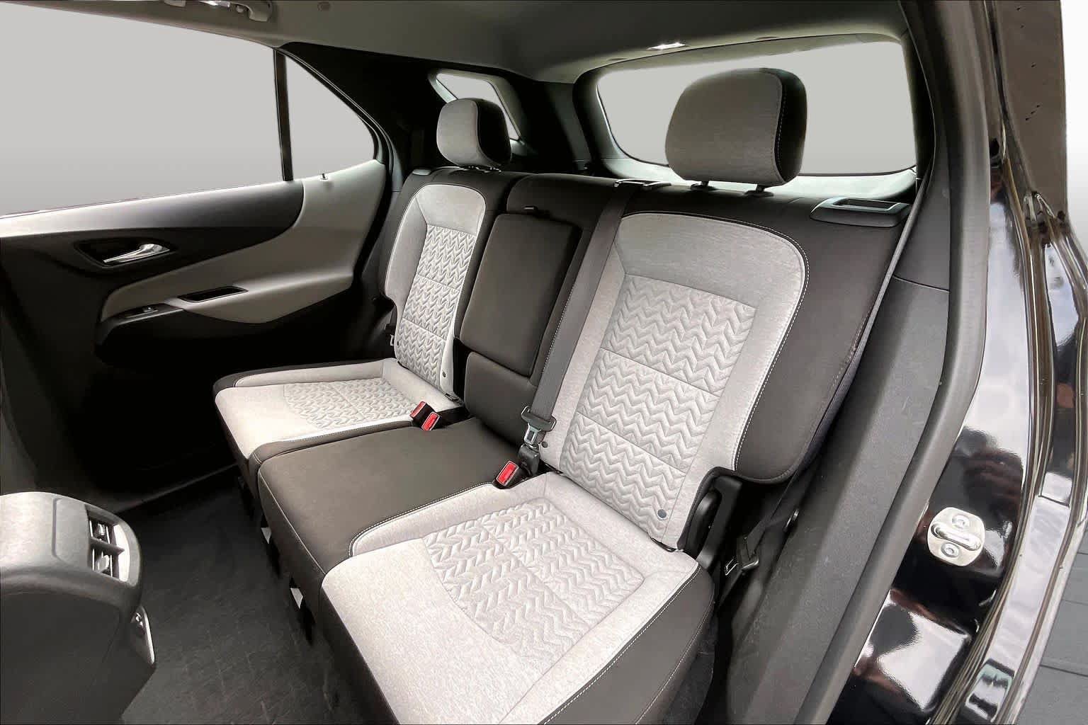 Used 2024 Chevrolet Equinox LS w/ Driver Confidence II Package AWD/4WD image 19