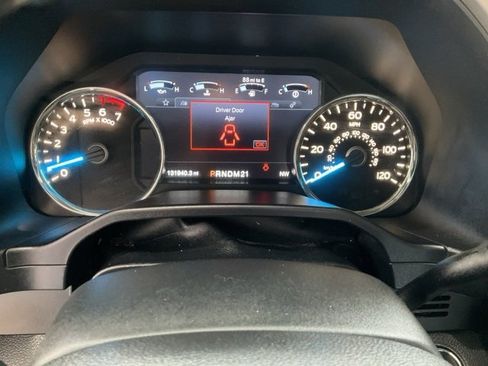 Used 2016 Ford F150 Lariat image 10