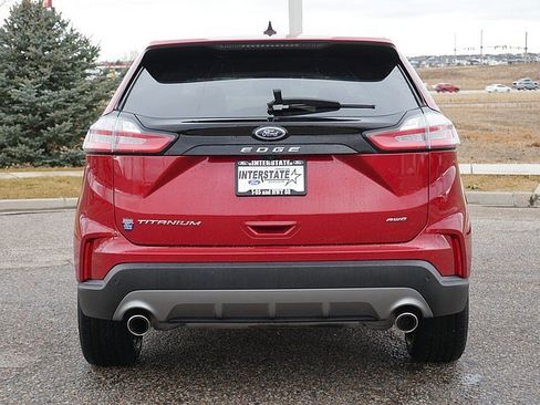 Used 2024 Ford Edge Titanium image 4