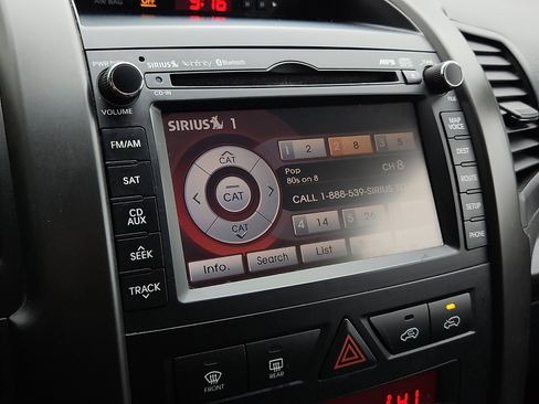 Used 2013 Kia Sorento EX w/ Premium Plus Pkg image 17