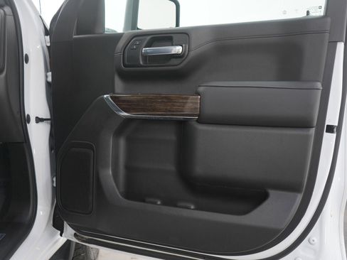 Used 2022 GMC Sierra 1500 Elevation image 12