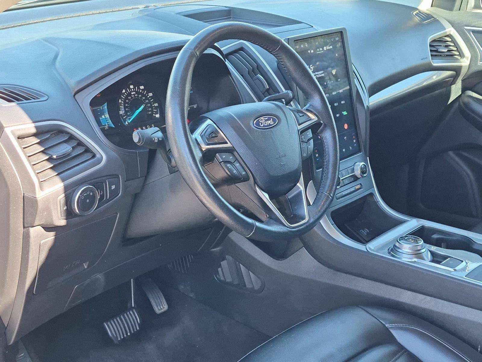 Used 2024 Ford Edge SEL AWD/4WD image 30