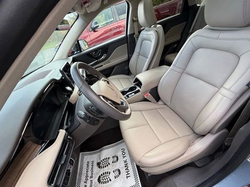 Used 2022 Lincoln Corsair Reserve w/ Equipment Group 201A image 21