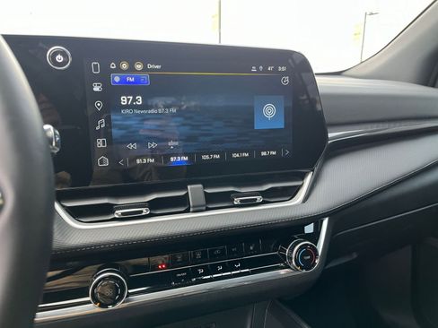 Used 2025 Chevrolet Equinox LT image 21