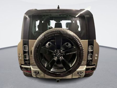 Used 2023 Land Rover Defender 110 X image 5