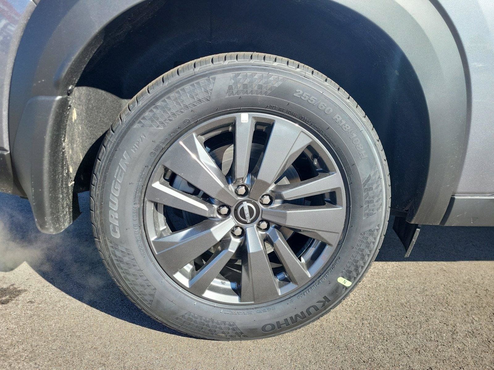 Used 2026 Nissan Pathfinder SV AWD/4WD image 30