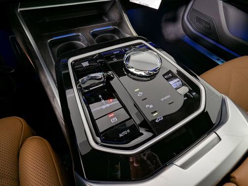 New 2026 BMW 740i xDrive 740i xDrive w/ Premium Package image 26