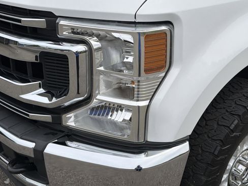 Used 2020 Ford F250 XL w/ STX Appearance Package image 32