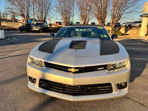 Used 2015 Chevrolet Camaro SS image 9