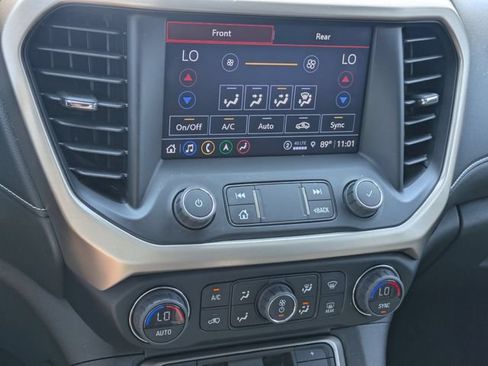 Certified 2022 GMC Acadia Denali w/ Denali Ultimate Package AWD/4WD image 24