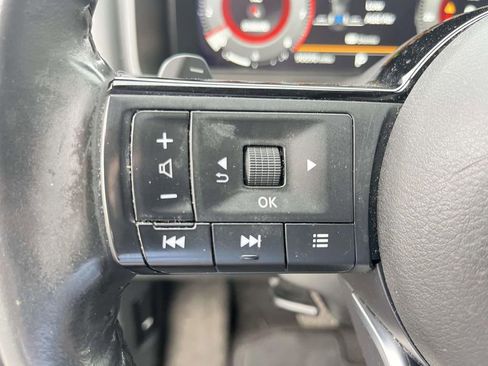 Used 2021 Nissan Rogue Platinum image 17