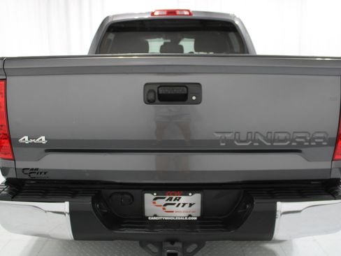 Used 2018 Toyota Tundra SR5 w/ SR5 Upgrade Package AWD/4WD image 7