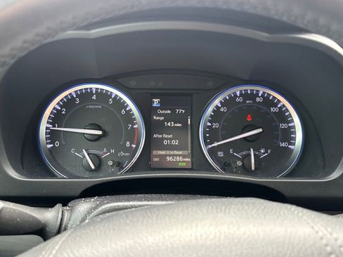 Used 2019 Toyota Highlander XLE image 15