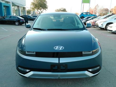 Used 2022 Hyundai Ioniq 5 SE image 2