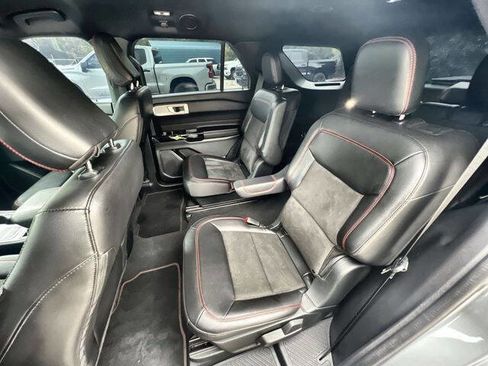 Used 2022 Ford Explorer ST-Line w/ Class IV Trailer Tow Package image 24