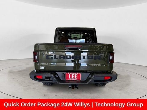 Used 2022 Jeep Gladiator Sport AWD/4WD image 5