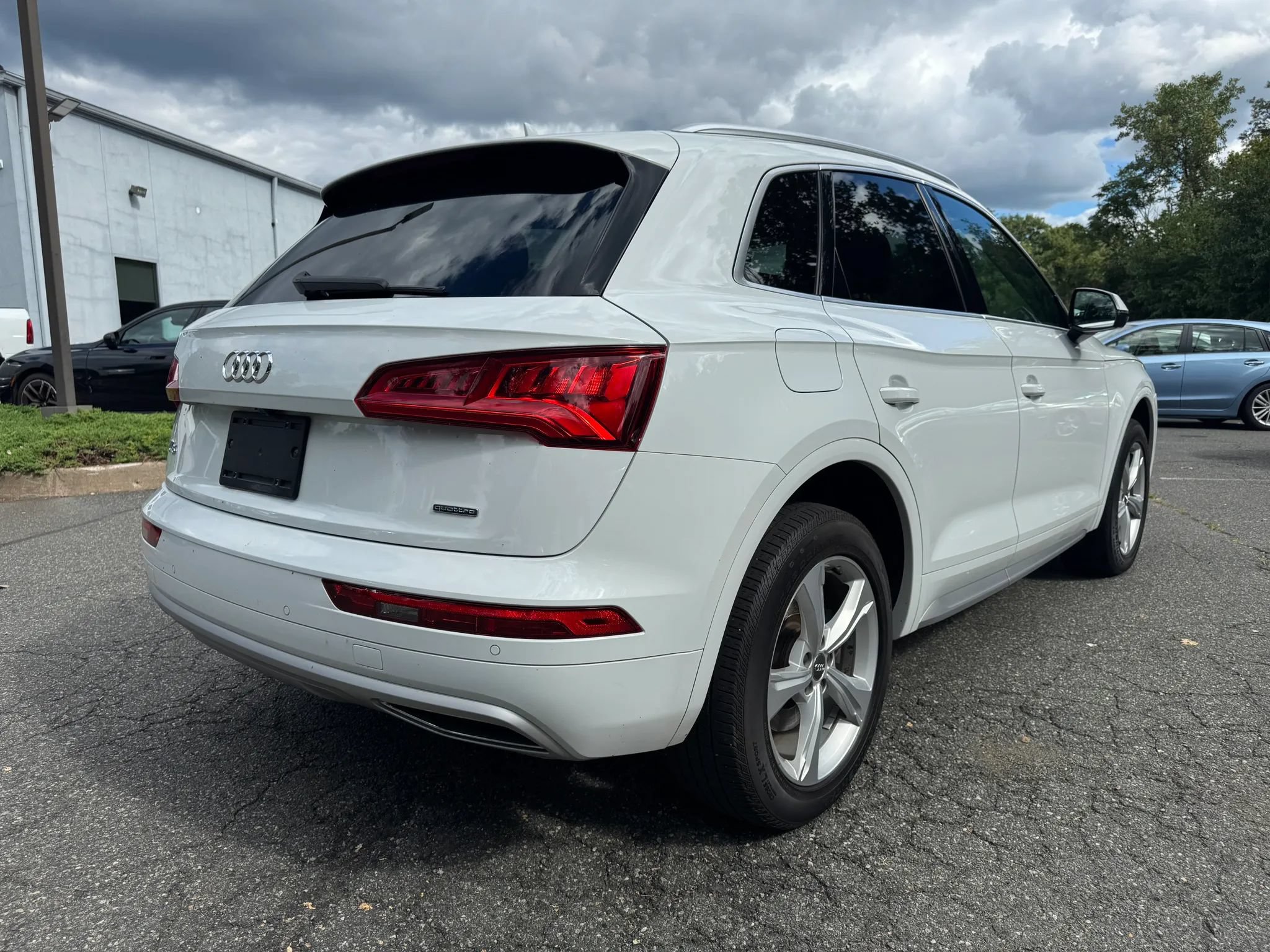 Used 2020 Audi Q5 2.0T Premium Plus w/ Premium Plus Package AWD/4WD image 5