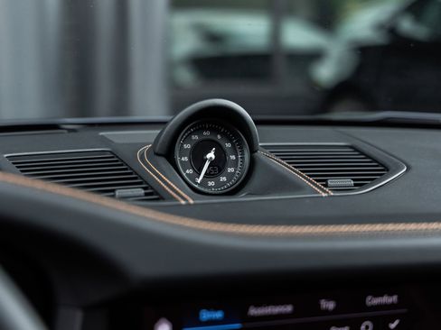 Certified 2026 Porsche 911 Carrera 4 GTS image 34