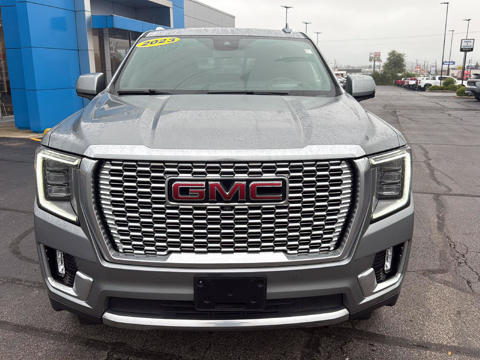 Used 2023 GMC Yukon Denali AWD/4WD image 8