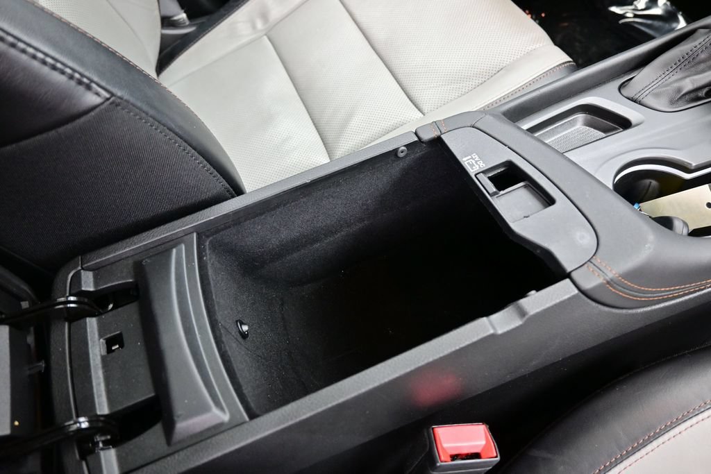 Used 2022 Dodge Durango R/T w/ Tow 'N Go Package AWD/4WD image 35