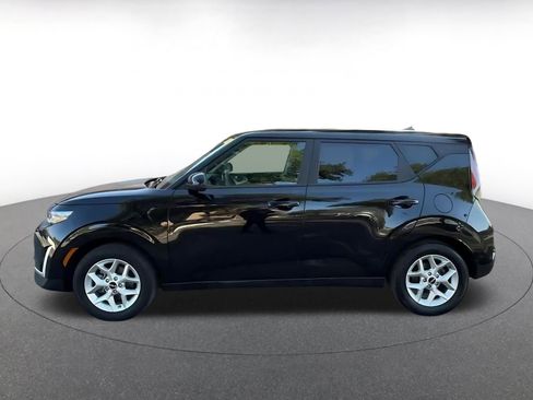 Used 2025 Kia Soul LX w/ LX Technology Package image 8